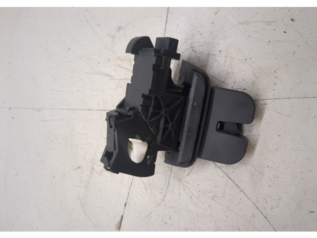 Замок багажника Audi Q7 2005-2015