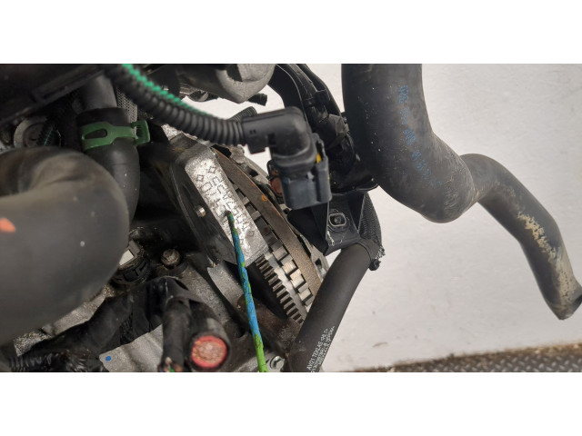 Форсунка топливная  Dacia Sandero 2020-2025         