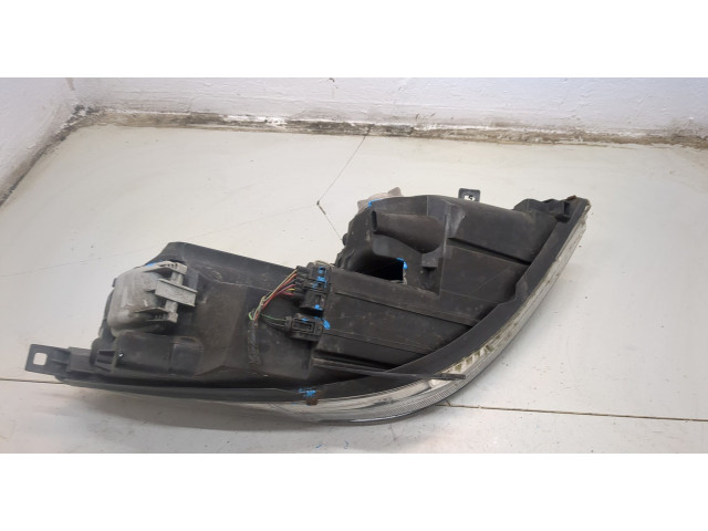 Фара передняя Mitsubishi Colt 2002-2012 левая