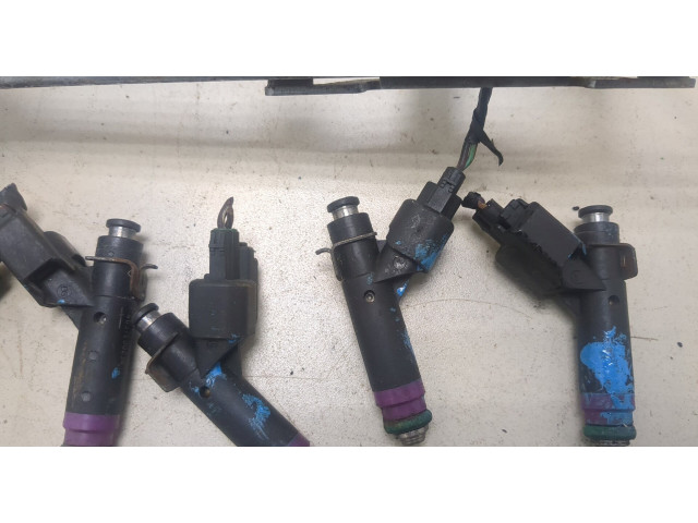 Форсунка топливная  Lincoln Aviator 2002-2005         