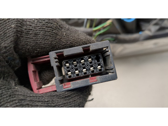 Фара передняя  Volvo XC90 2002-2014 левая 