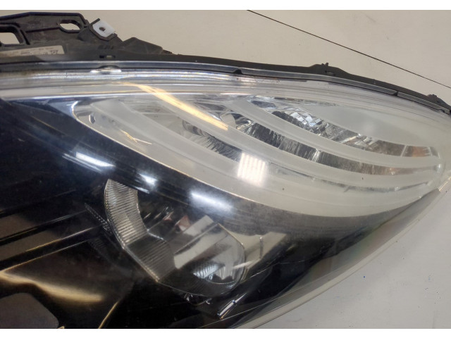 Фара передняя  Renault Scenic 2009-2012 левая 