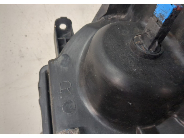 Фара передняя Nissan X-Trail (T31) 2007-2015 правая