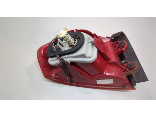 Задний фонарь     561945096H     