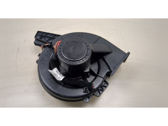 Моторчик печки Skoda Fabia 2004-2007