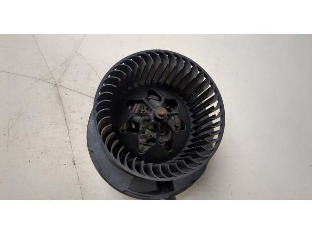 Моторчик печки  Skoda Octavia (A5) 2004-2013        