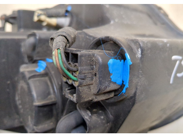 Фара передняя  Opel Antara 2006-2015 правая 