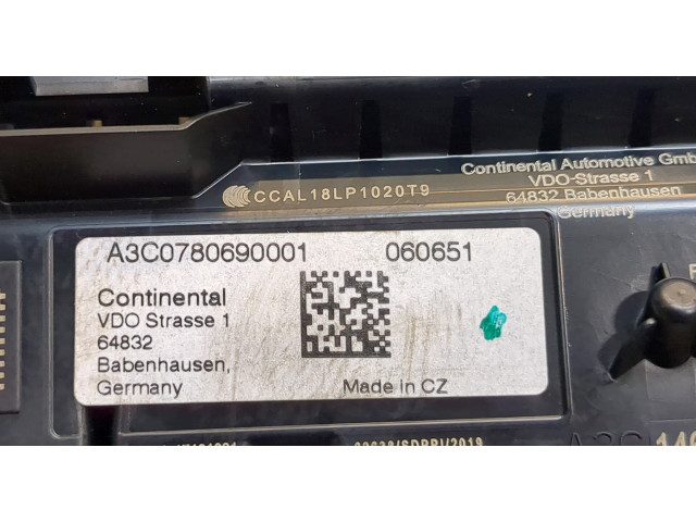 Панель приборов Audi Q3 2018-