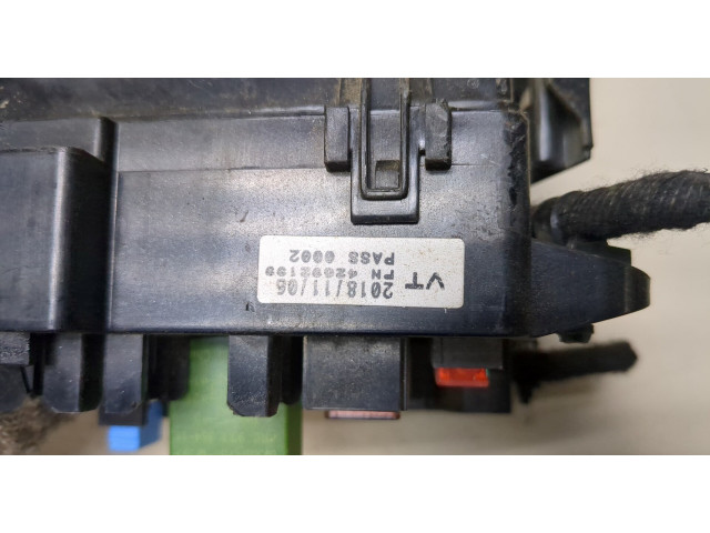 Блок предохранителей  Chevrolet Bolt 2016-         