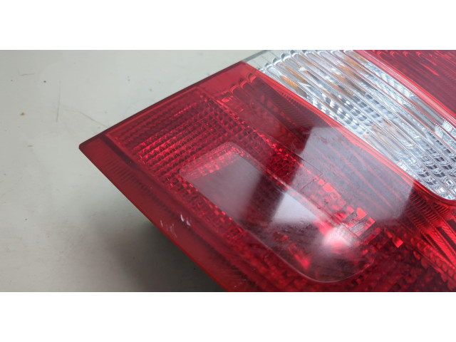 Задний фонарь          