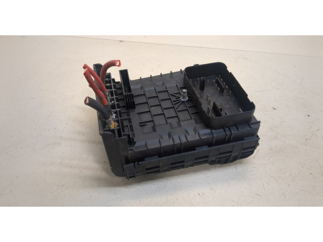 Блок предохранителей Skoda Octavia (A5) 2004-2008