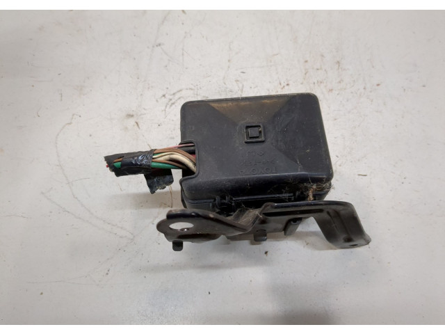 Блок реле  Toyota Highlander 2 2007-2013         