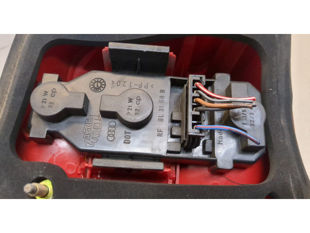 Задний фонарь