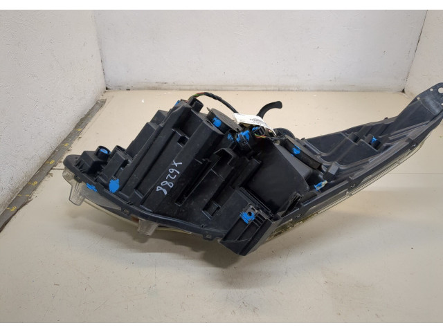 Фара передняя  Peugeot 5008 2009-2016 правая 