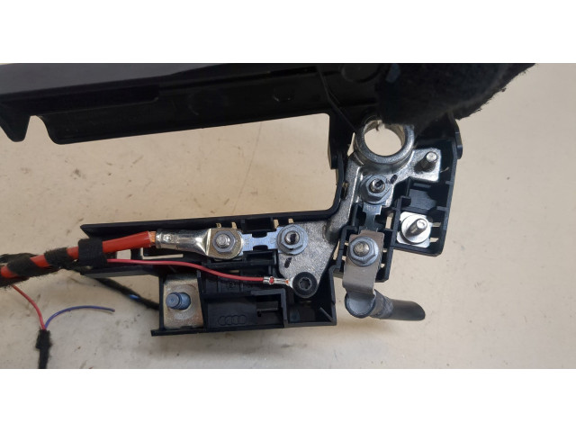 Блок предохранителей Audi SQ5 2013-2017 8J0915459