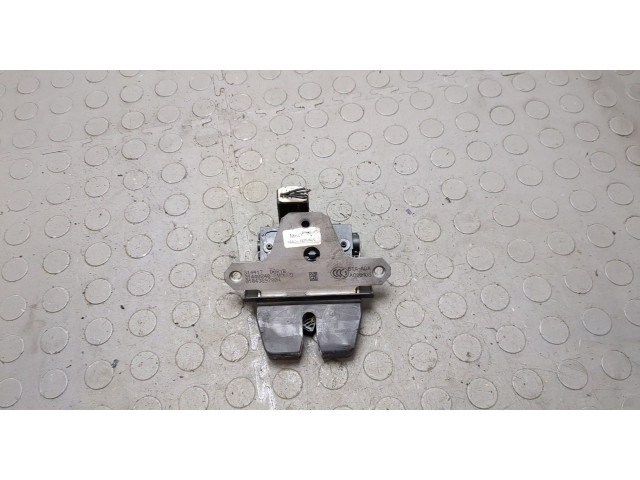 Замок багажника  Volvo S40 2004-       