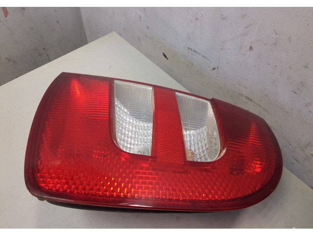 Задний фонарь     6Y6945086B   Skoda Fabia 1999-2004 