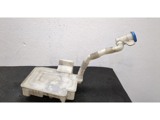 Бачок омывателя Volkswagen Golf 5 2003-2009