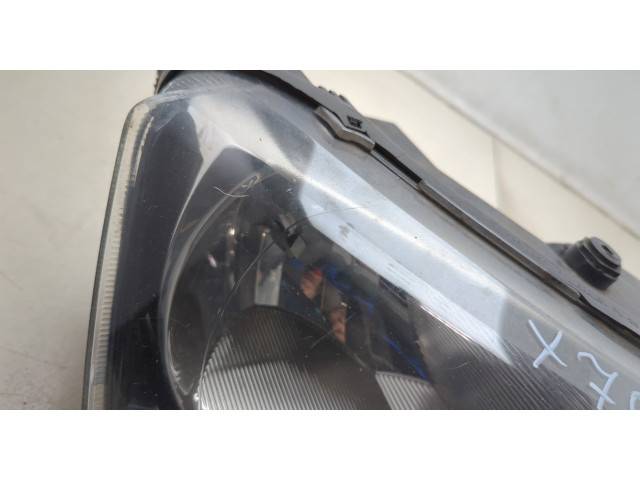 Фара передняя  Skoda Rapid 2012-2020 правая 