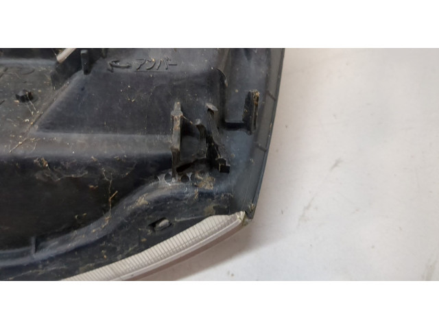 Фара передняя  Mitsubishi Pajero / Montero 2000-2006 правая 