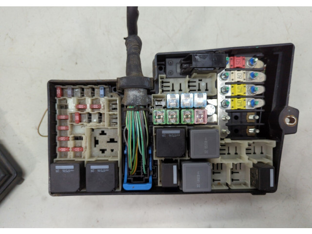 Блок предохранителей  Ford Focus 2 2008-2011      8M5T14K733ULA   