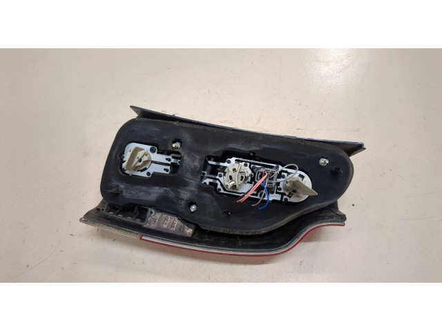 Задний фонарь          