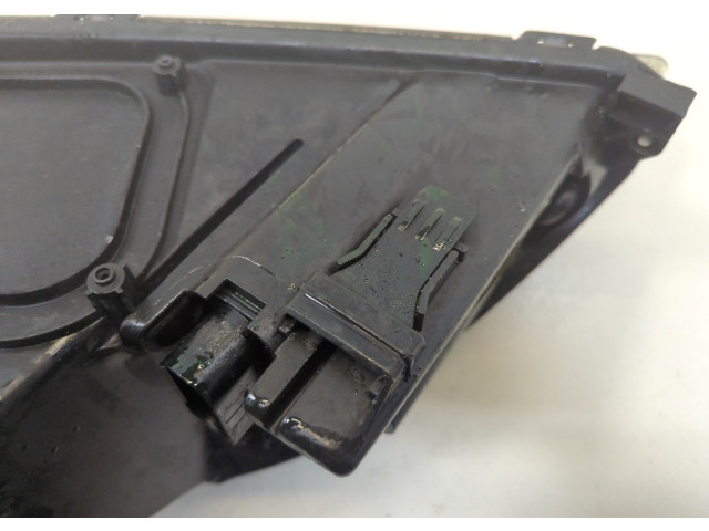 Фара передняя  Ford Focus 2 2008-2011 правая 