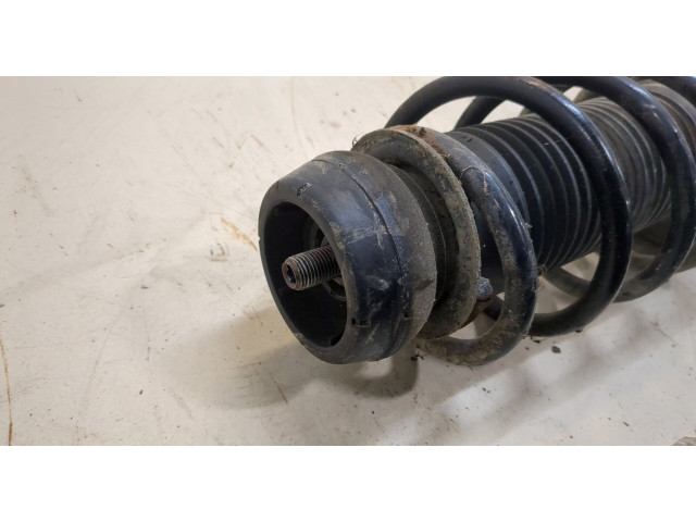 Стойка амортизатора  Volkswagen Golf 4 1997-2005 1J0413031S     