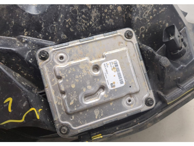 Фара передняя  Ford Explorer 2019-2025 левая 