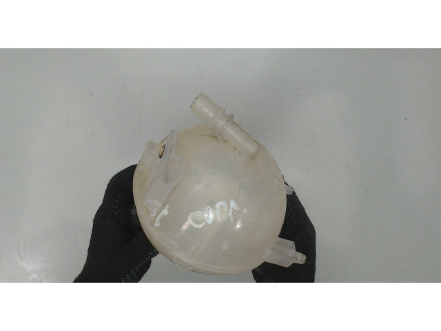 Бачок расширительный  Peugeot 5008 2009-2016 1323X6    1.6