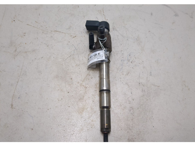 Форсунка топливная Volkswagen Golf 6 2009-2012 03L130277S
