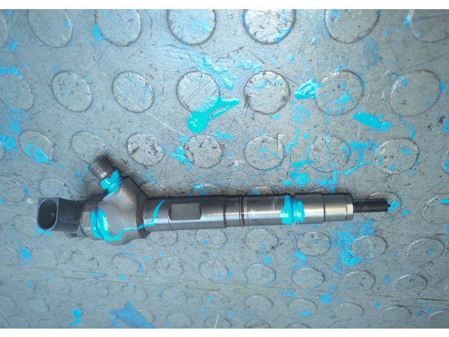 Форсунка топливная  Skoda Yeti 2009-2018    03L130277Q, 03L130855CX, 0445110467     