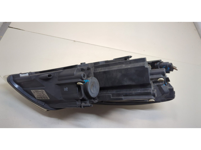 Фара передняя  Skoda Octavia (A5) 2004-2013 левая 