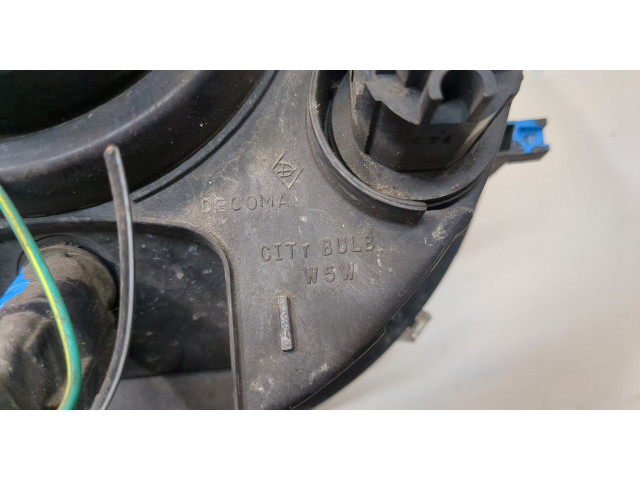 Фара передняя  Jeep Liberty 2002-2006 правая 