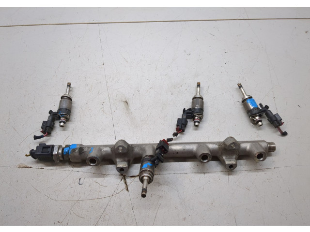 Форсунка топливная Skoda Octavia (A7) 2013-2023 04E906036AD, 05E133320