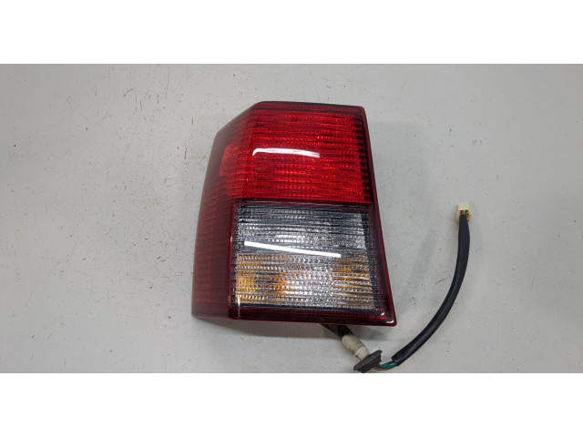 Задний фонарь 8330A137