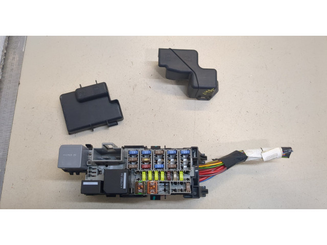 Блок предохранителей  Volvo S60 2010-2018      3800159   