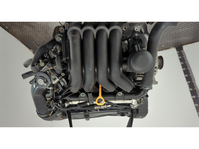 Форсунка топливная Volkswagen Passat 5 1996-2001