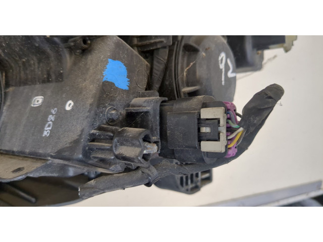 Фара передняя  Chevrolet Trax 2013-2016 правая 