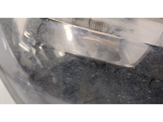 Фара передняя  Audi A1 (8X) 2010-2014 правая 