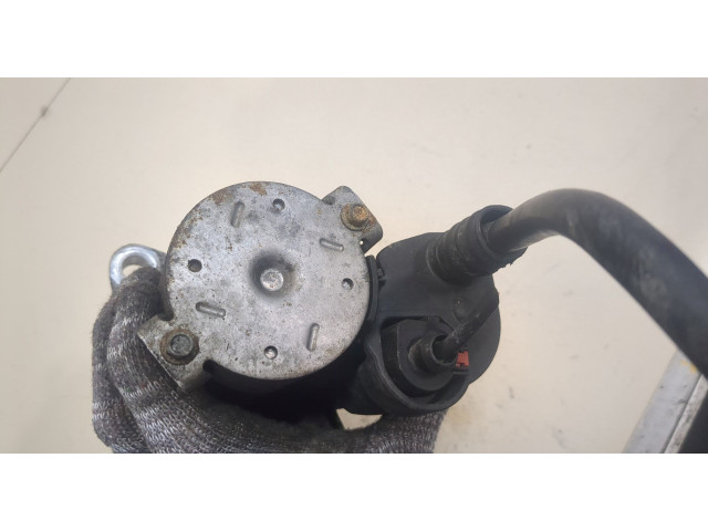 Стартер  Volkswagen Golf 5 2003-2009 1.4     