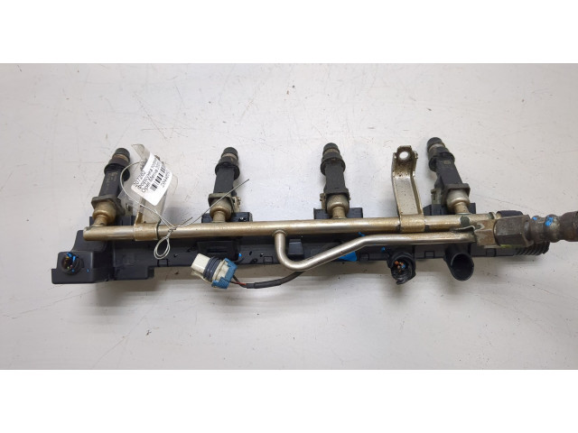 Форсунка топливная Opel Meriva 2003-2010