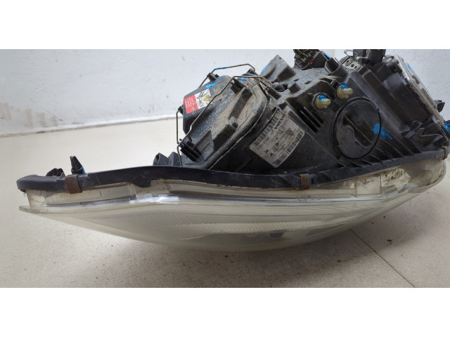 Фара передняя Volvo C70 2006-2009 правая