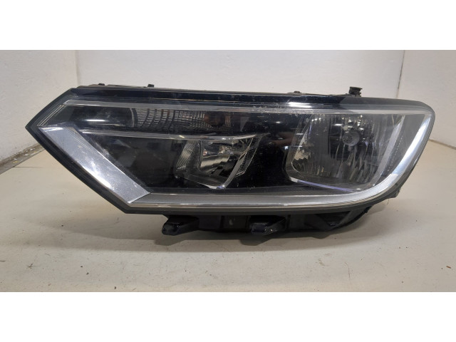 Фара передняя  Volkswagen Passat 8 2015- левая 