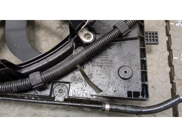 Вентилятор радиатора  Volkswagen Touareg 2010-2014           