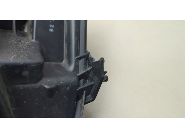 Фара передняя  Chevrolet Bolt 2016-2021 правая 