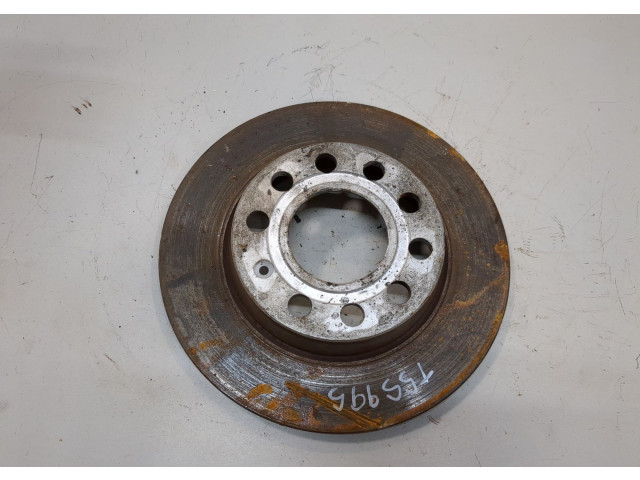 Диск тормозной  Audi A4 (B6) 2000-2006   задний   8E0615601Q      