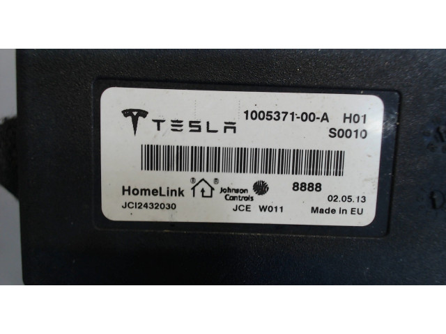 Блок комфорта Tesla Model S 100537100A