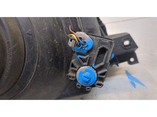 Фара передняя Mitsubishi Pajero / Montero 2000-2006 левая