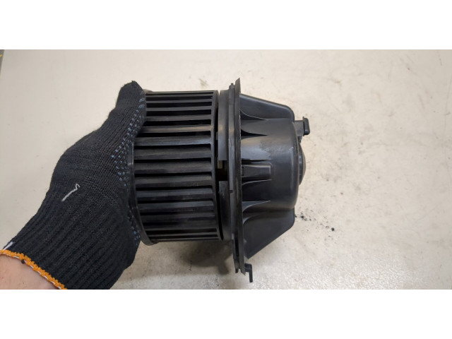 Моторчик печки Volkswagen Golf 5 2003-2009 1K1819015 1K1819015